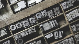 Fonts in R